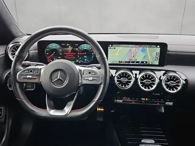 Mercedes-Benz CLA 250