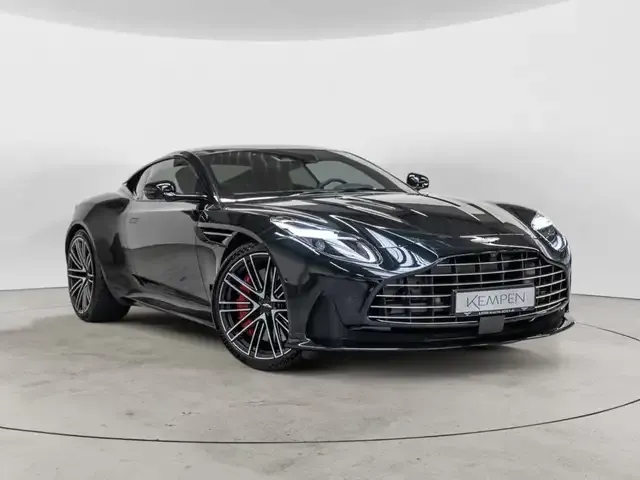 Aston Martin DB12