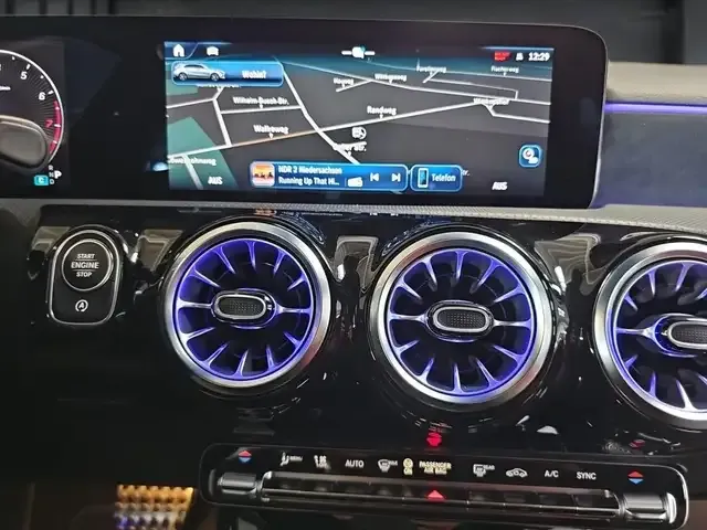 Mercedes-Benz A 200