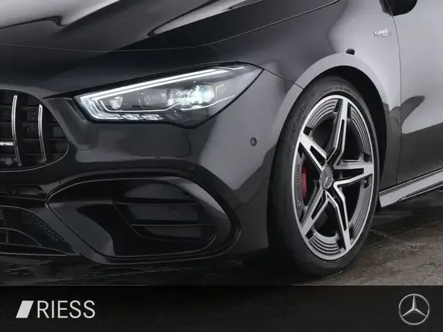 Mercedes-Benz CLA 45 AMG
