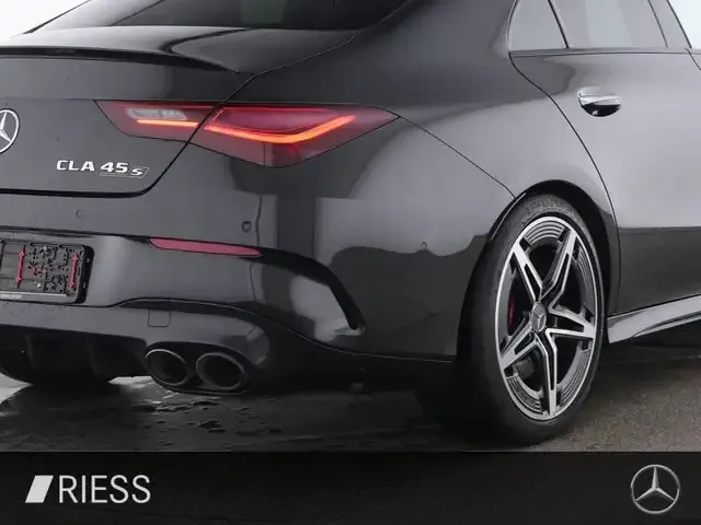 Mercedes-Benz CLA 45 AMG