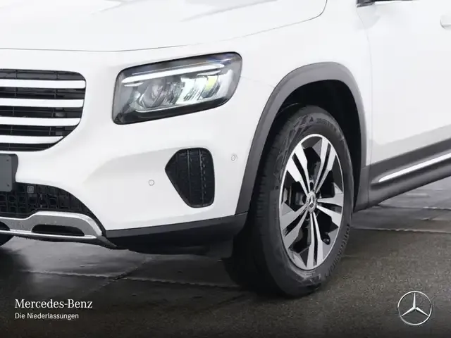 Mercedes-Benz GLB 180