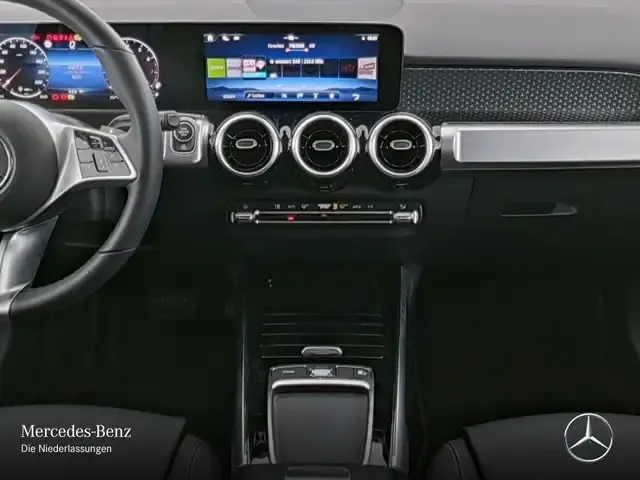 Mercedes-Benz GLB 180