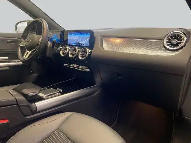 Mercedes-Benz EQA 250