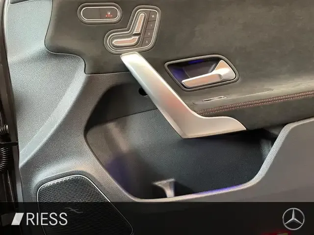 Mercedes-Benz A 35 AMG