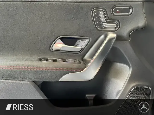 Mercedes-Benz A 35 AMG