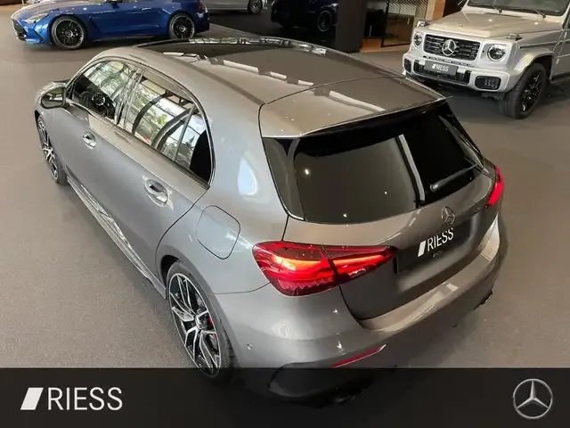 Mercedes-Benz A 35 AMG
