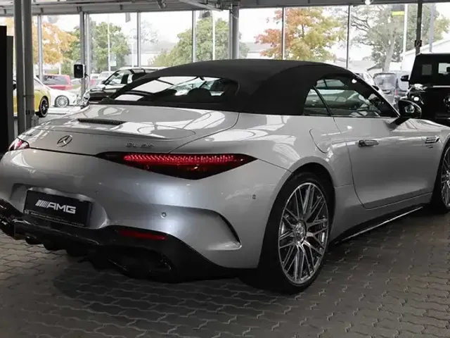 Mercedes-Benz SL 55 AMG