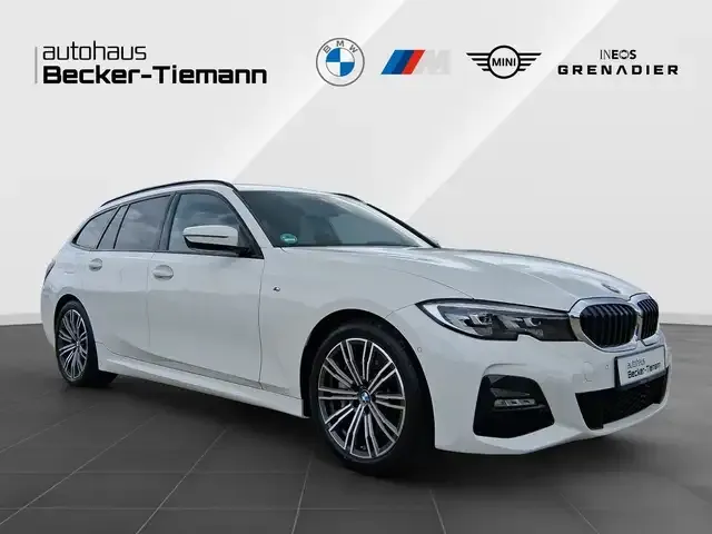 BMW 330