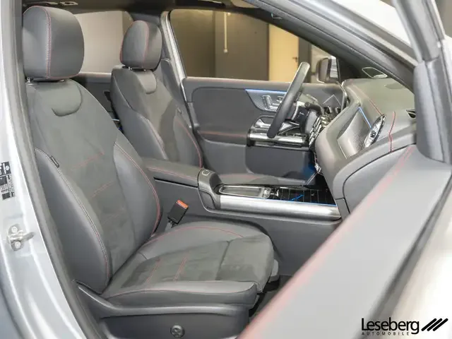 Mercedes-Benz EQA 300