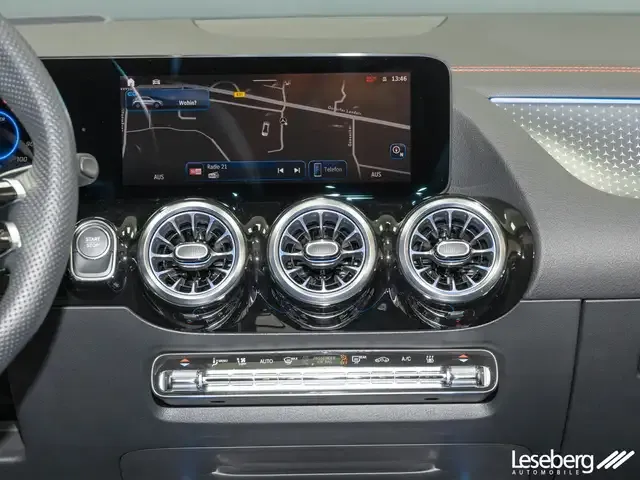 Mercedes-Benz EQA 300