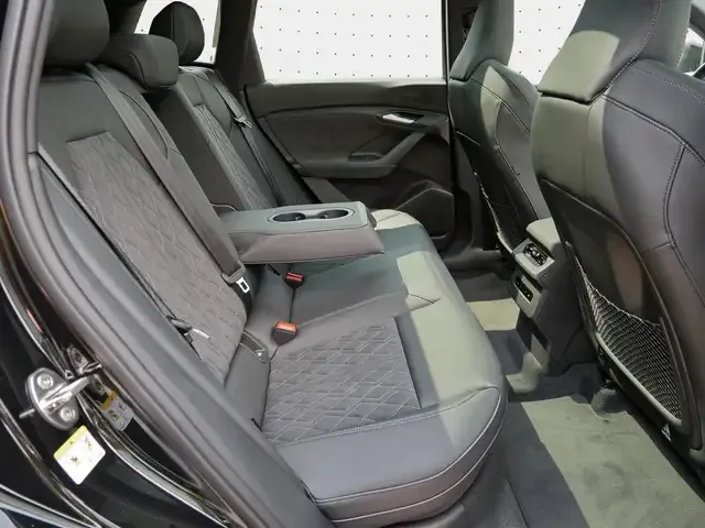 Audi Q6