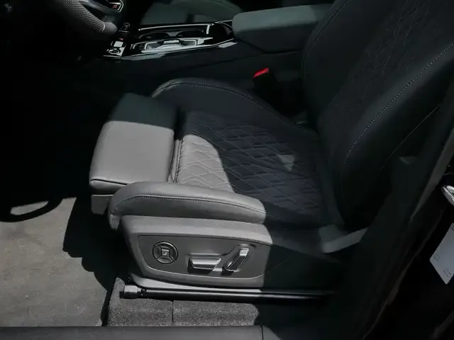 Audi Q6