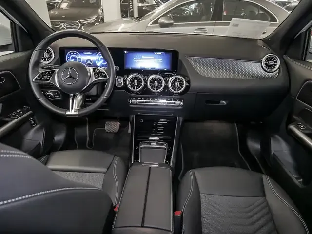 Mercedes-Benz EQA 350