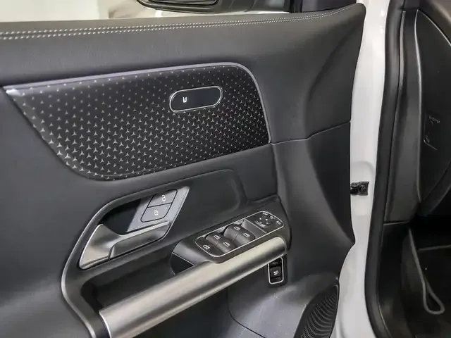 Mercedes-Benz EQA 350