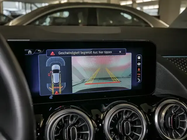 Mercedes-Benz EQA 350