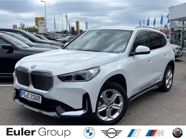 BMW iX1