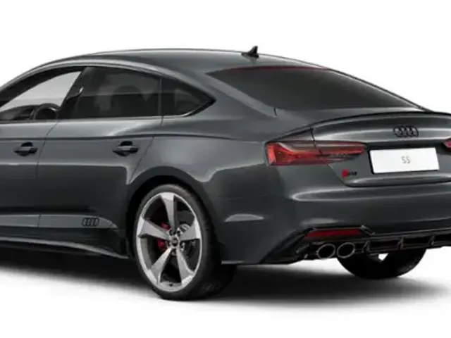 Audi S5
