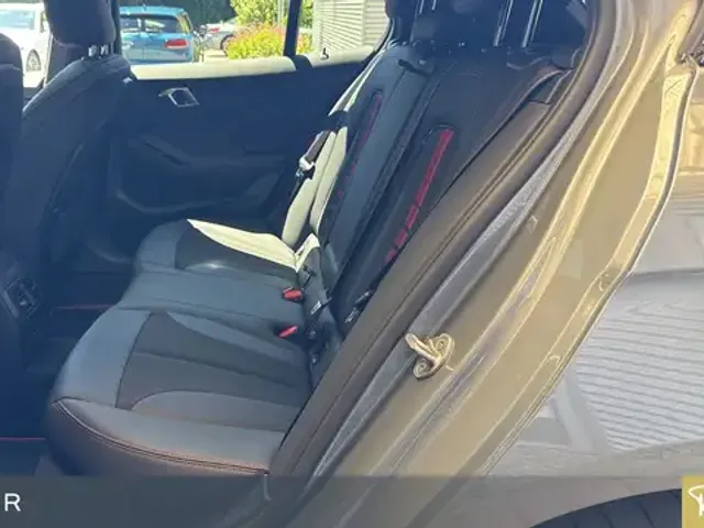 BMW 128