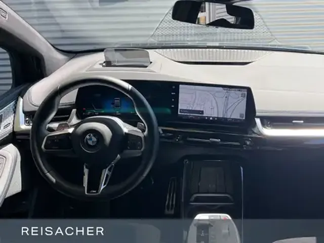 BMW 220
