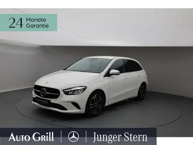 Mercedes-Benz B 180