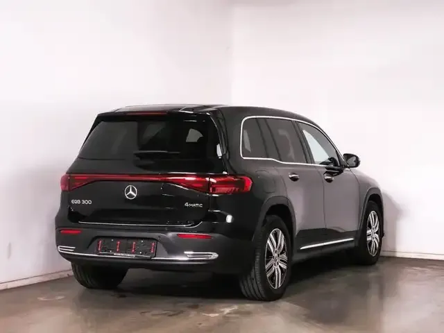 Mercedes-Benz EQB 300