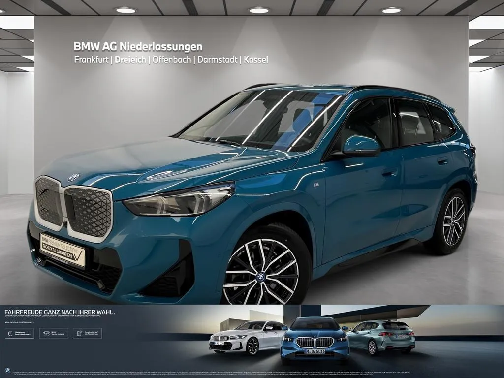 BMW iX1