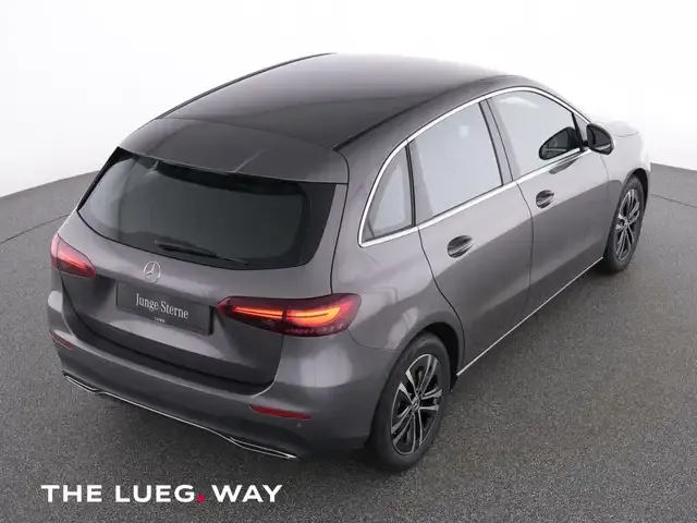 Mercedes-Benz B 180