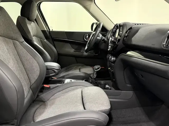 MINI Cooper SE Countryman