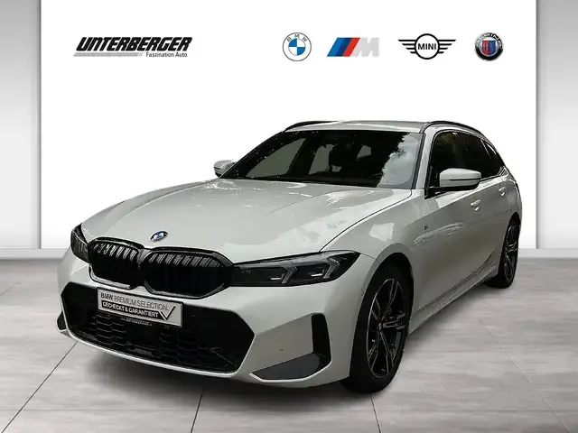 BMW 330