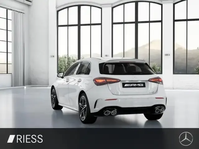 Mercedes-Benz A 45 AMG