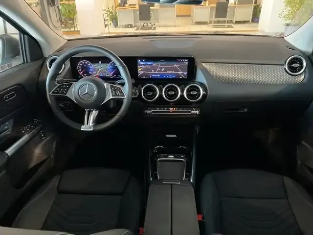 Mercedes-Benz GLA 180