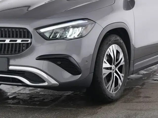 Mercedes-Benz GLA 180