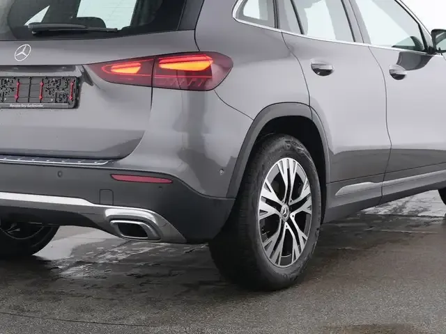 Mercedes-Benz GLA 180