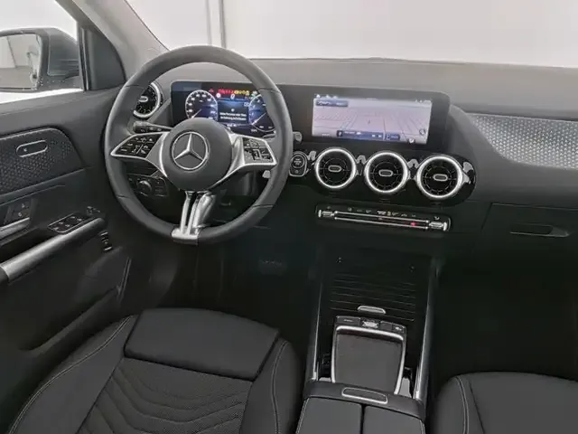 Mercedes-Benz GLA 180