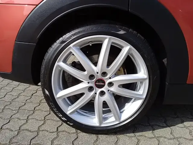 MINI Cooper Clubman