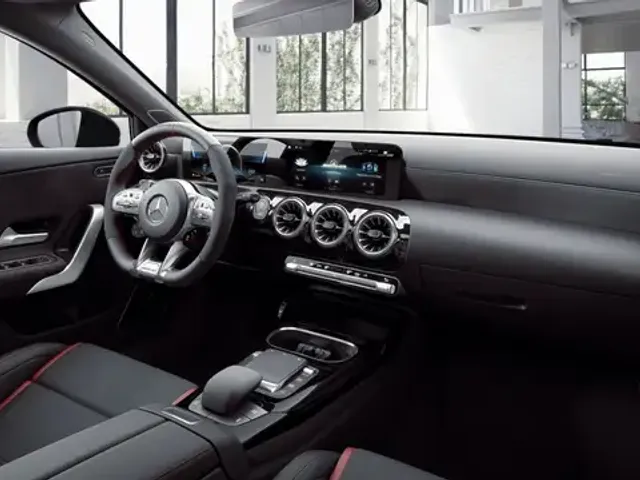 Mercedes-Benz A 45 AMG