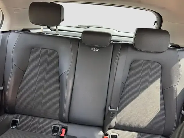 Mercedes-Benz A 220