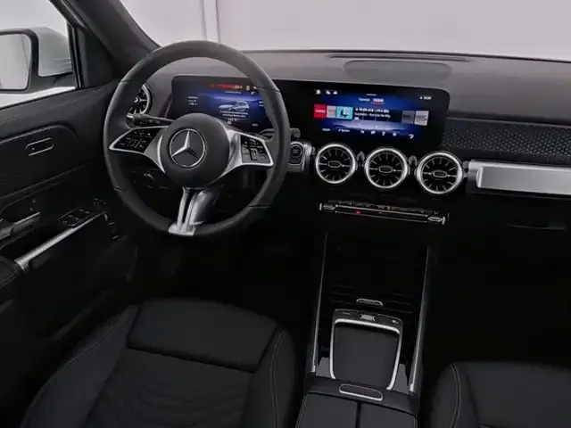 Mercedes-Benz EQB 300