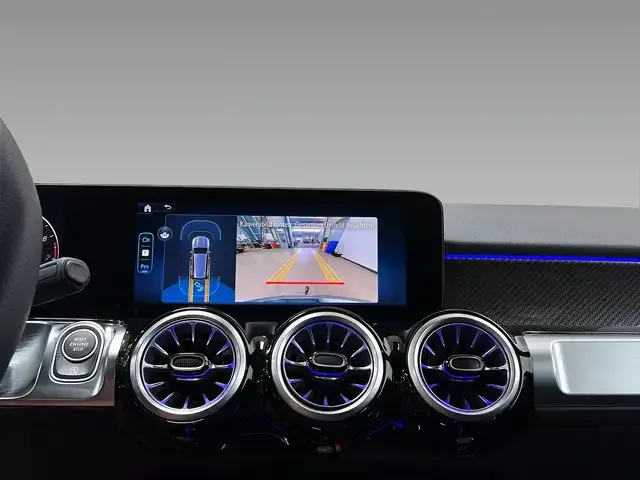 Mercedes-Benz GLB 200