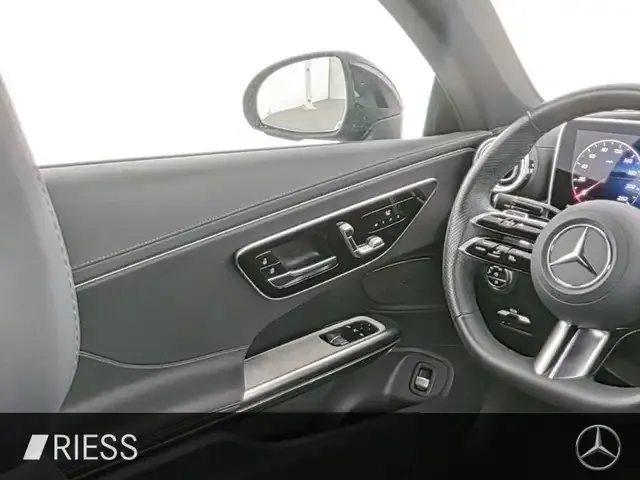 Mercedes-Benz CLE 200