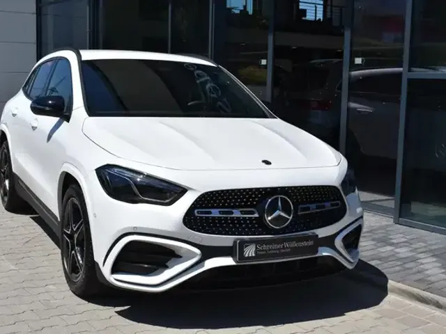 Mercedes-Benz GLA 200