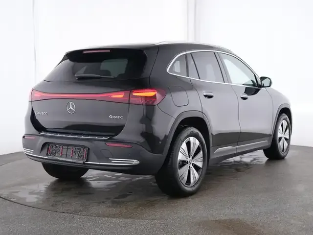 Mercedes-Benz EQA 300