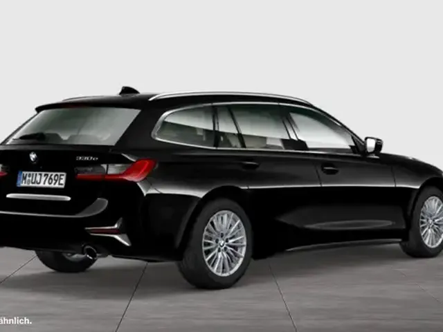 BMW 330