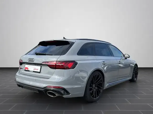 Audi RS4