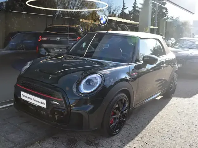 MINI John Cooper Works Cabrio