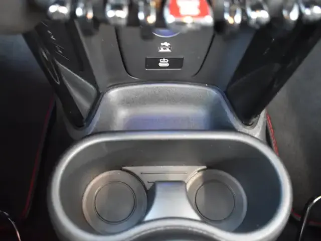 MINI John Cooper Works Cabrio