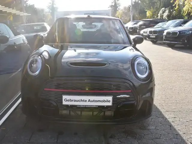 MINI John Cooper Works Cabrio