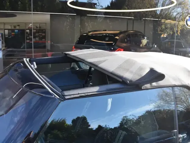 MINI John Cooper Works Cabrio