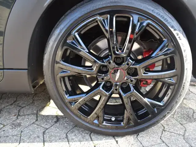 MINI John Cooper Works Cabrio